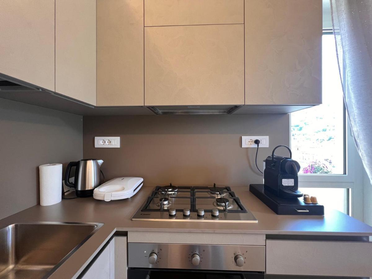 Val Di Sole 19-Iii Piano- Vista Mare- Vista Collina-Wifi 100Mg-Aria Condizionata In Tutte Le Stanze -L'Appartamento E' Stato Completamente Rinnovato Nel 2023 Rapallo Kültér fotó