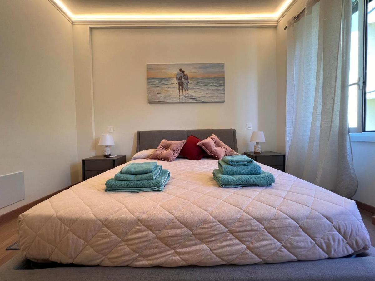 Val Di Sole 19-Iii Piano- Vista Mare- Vista Collina-Wifi 100Mg-Aria Condizionata In Tutte Le Stanze -L'Appartamento E' Stato Completamente Rinnovato Nel 2023 Rapallo Kültér fotó