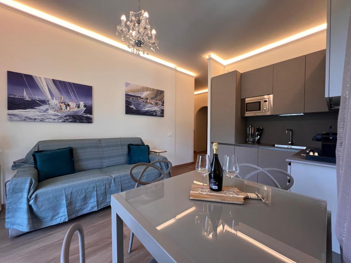 Val Di Sole 19-Iii Piano- Vista Mare- Vista Collina-Wifi 100Mg-Aria Condizionata In Tutte Le Stanze -L'Appartamento E' Stato Completamente Rinnovato Nel 2023 Rapallo Kültér fotó