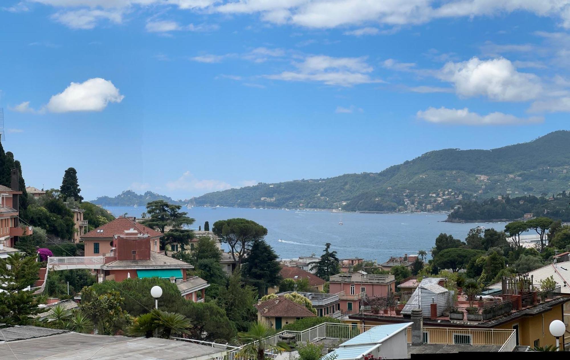 Val Di Sole 19-Iii Piano- Vista Mare- Vista Collina-Wifi 100Mg-Aria Condizionata In Tutte Le Stanze -L'Appartamento E' Stato Completamente Rinnovato Nel 2023 Rapallo Kültér fotó
